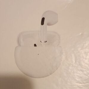 Light pink wireless‎ earbuds